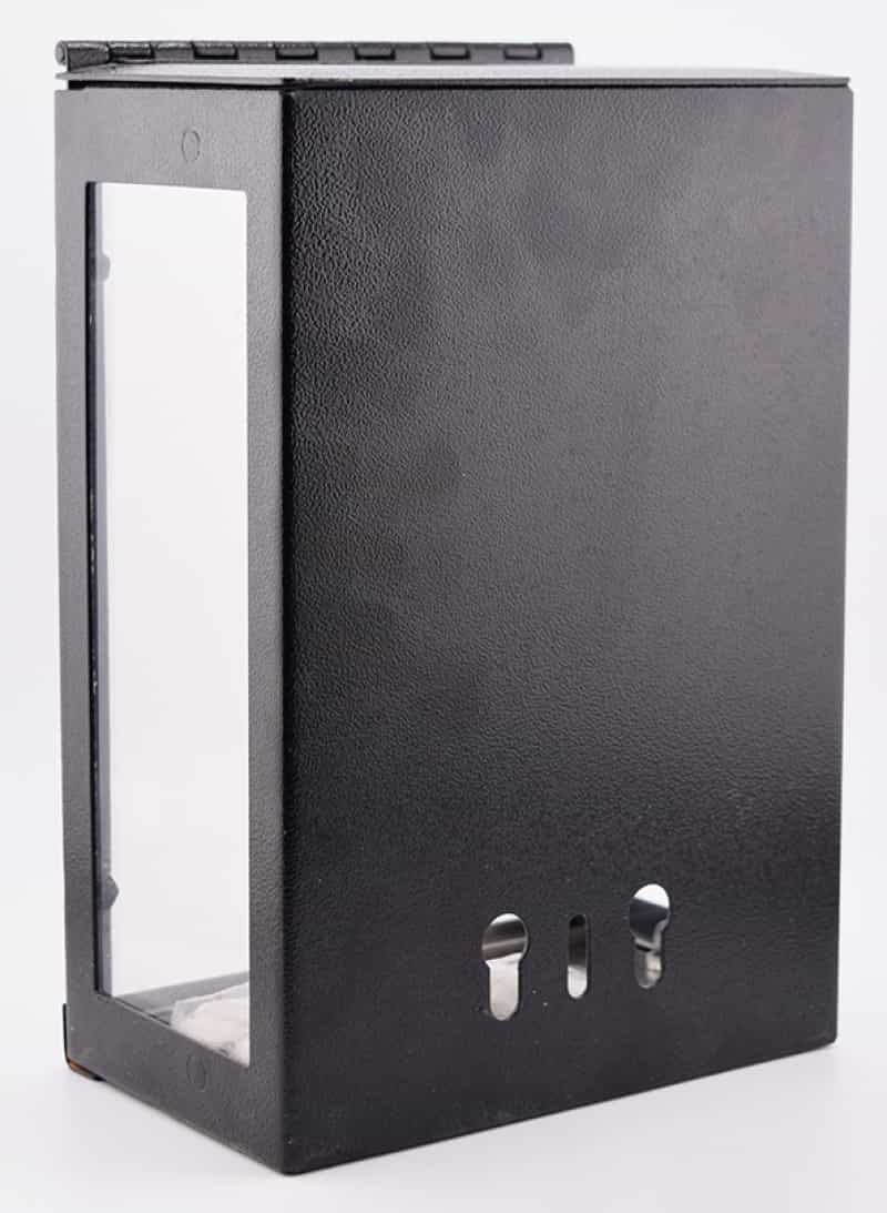 Black Metal 3-Windows W/ Bracket, Bottom Opening (8”H X 5½”W X 3¼”D)